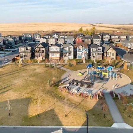 Cozy Suites In Calgary Area Balzac 외부 사진