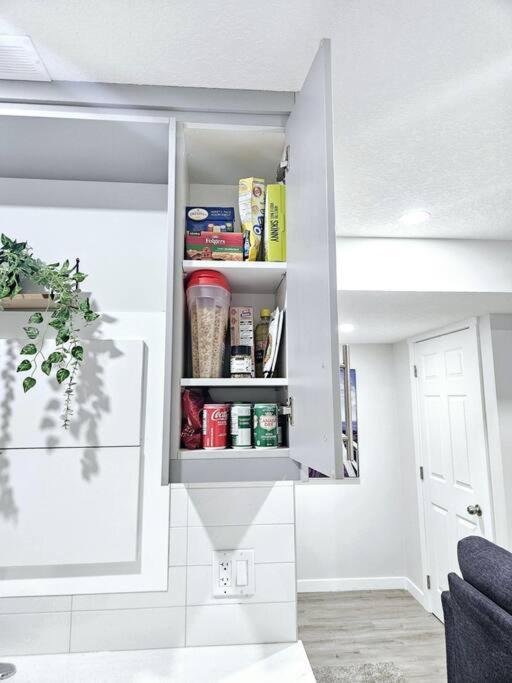 Cozy Suites In Calgary Area Balzac 외부 사진
