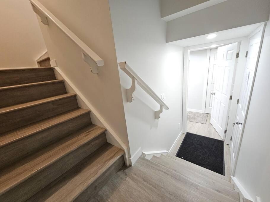 Cozy Suites In Calgary Area Balzac 외부 사진