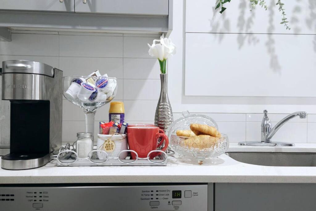 Cozy Suites In Calgary Area Balzac 외부 사진